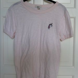 Light pink t-shirt